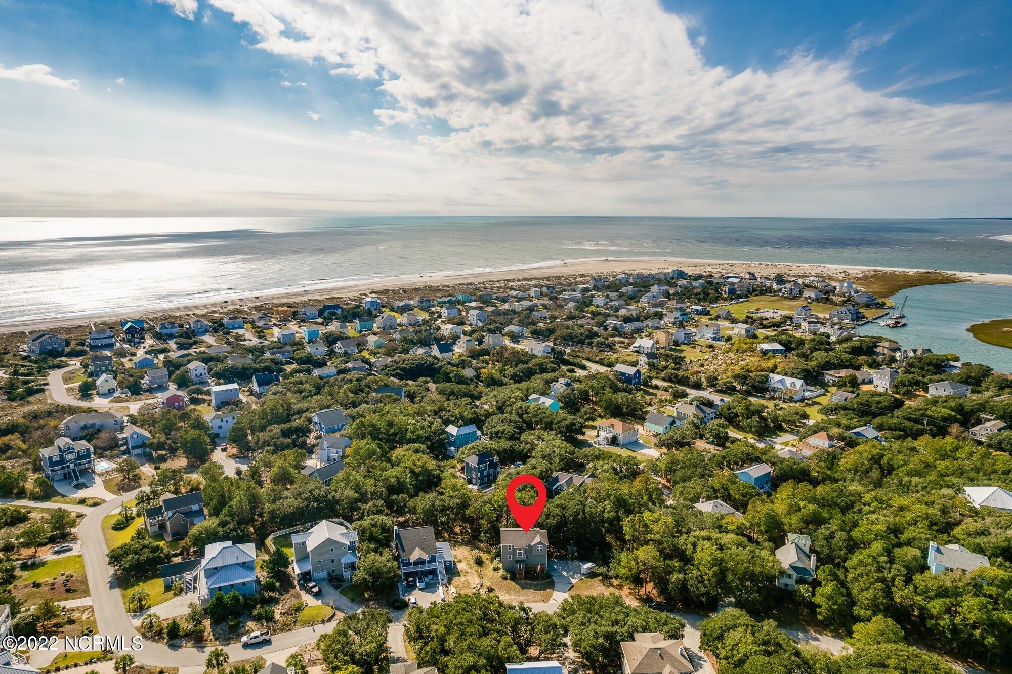 Wyndward Ct, Emerald Isle, NC 28594