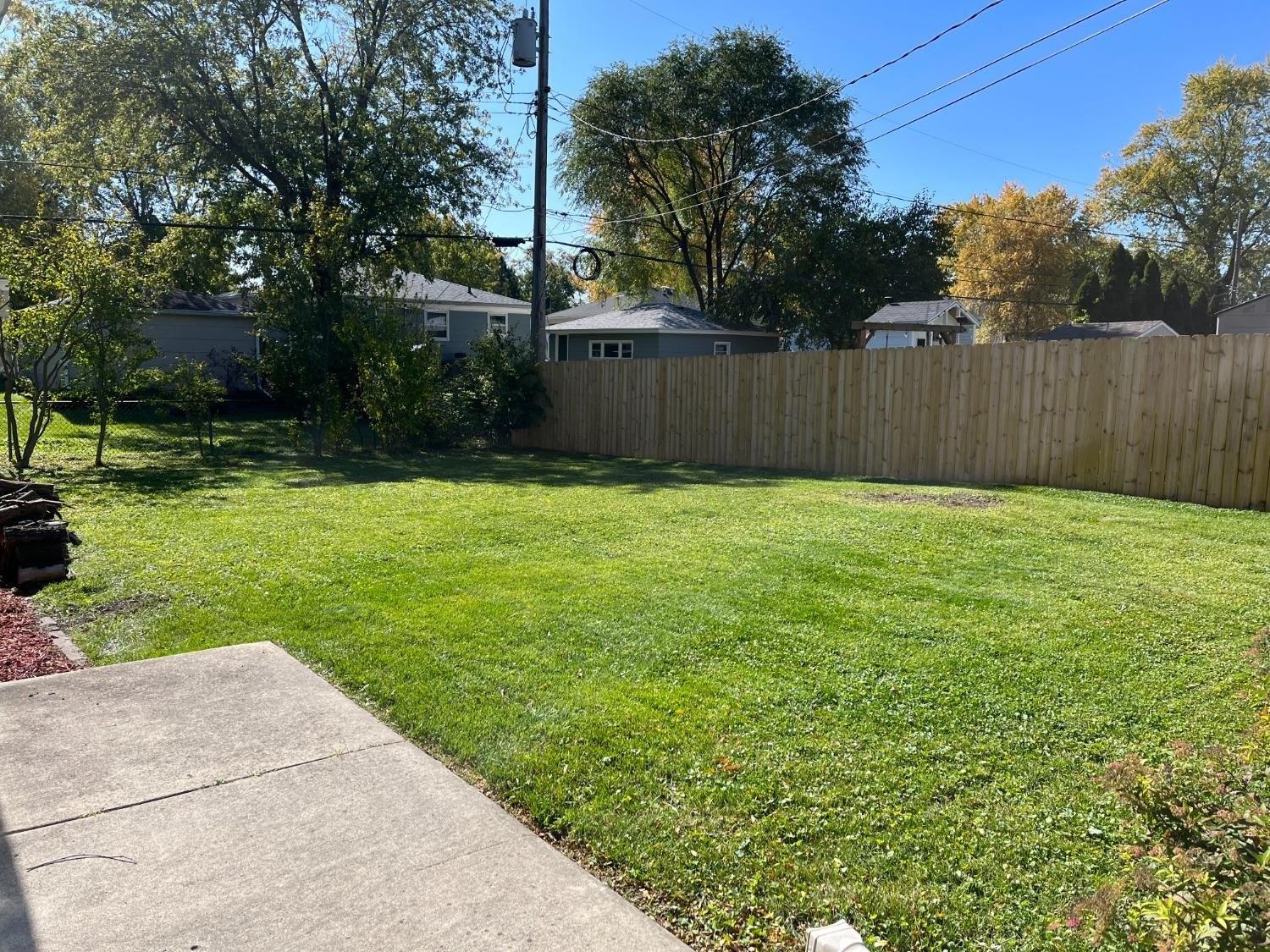Maple Dr, Highland, IN 46322