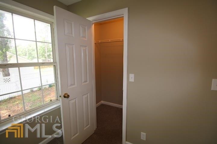 Hannah St, Barnesville, GA 30204