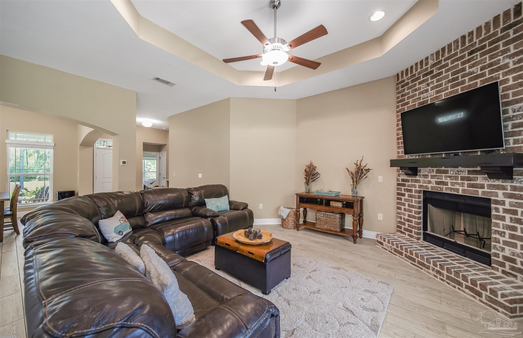 Cove Rd, Navarre, FL 32566