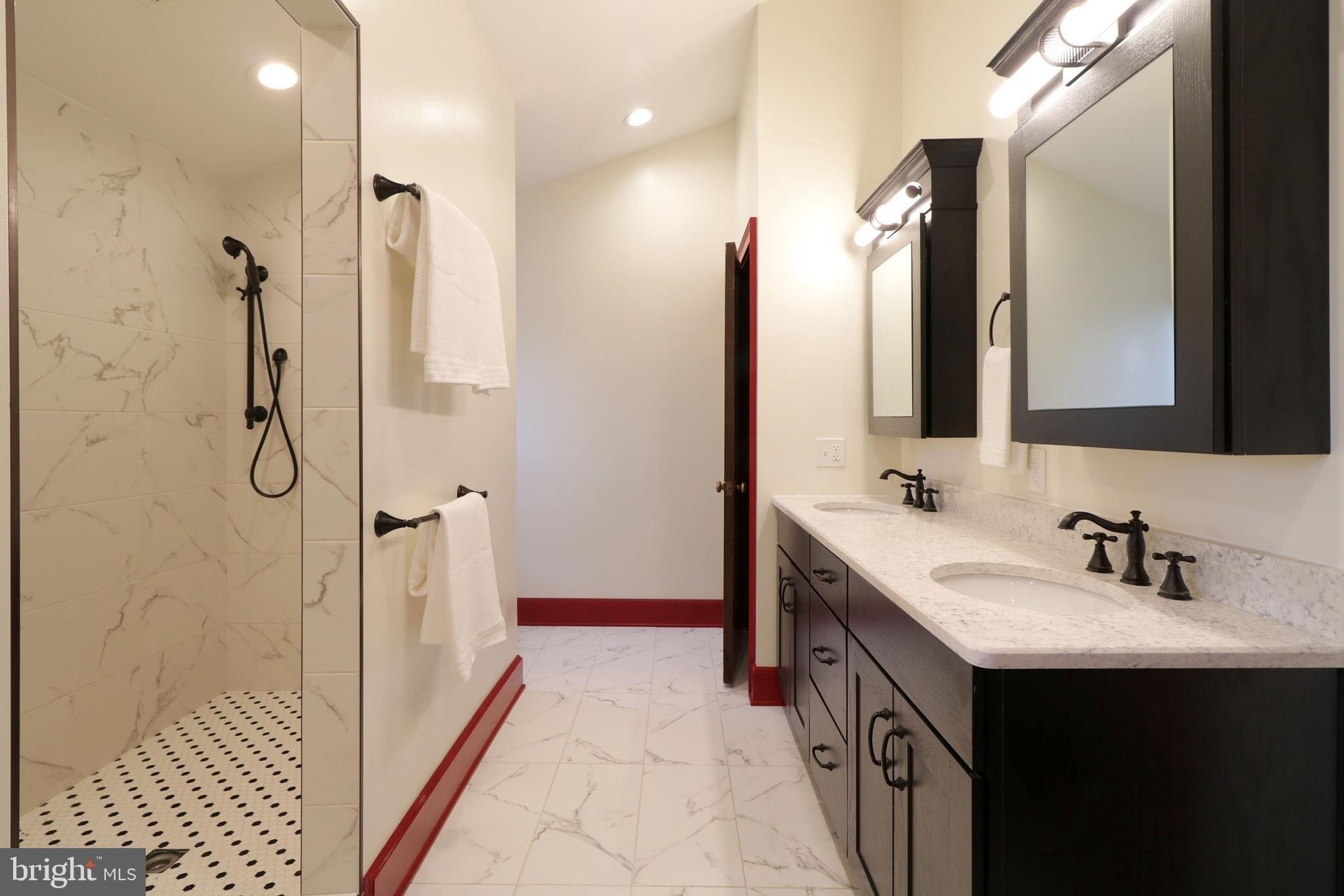 S Gill St, State College, PA 16801
