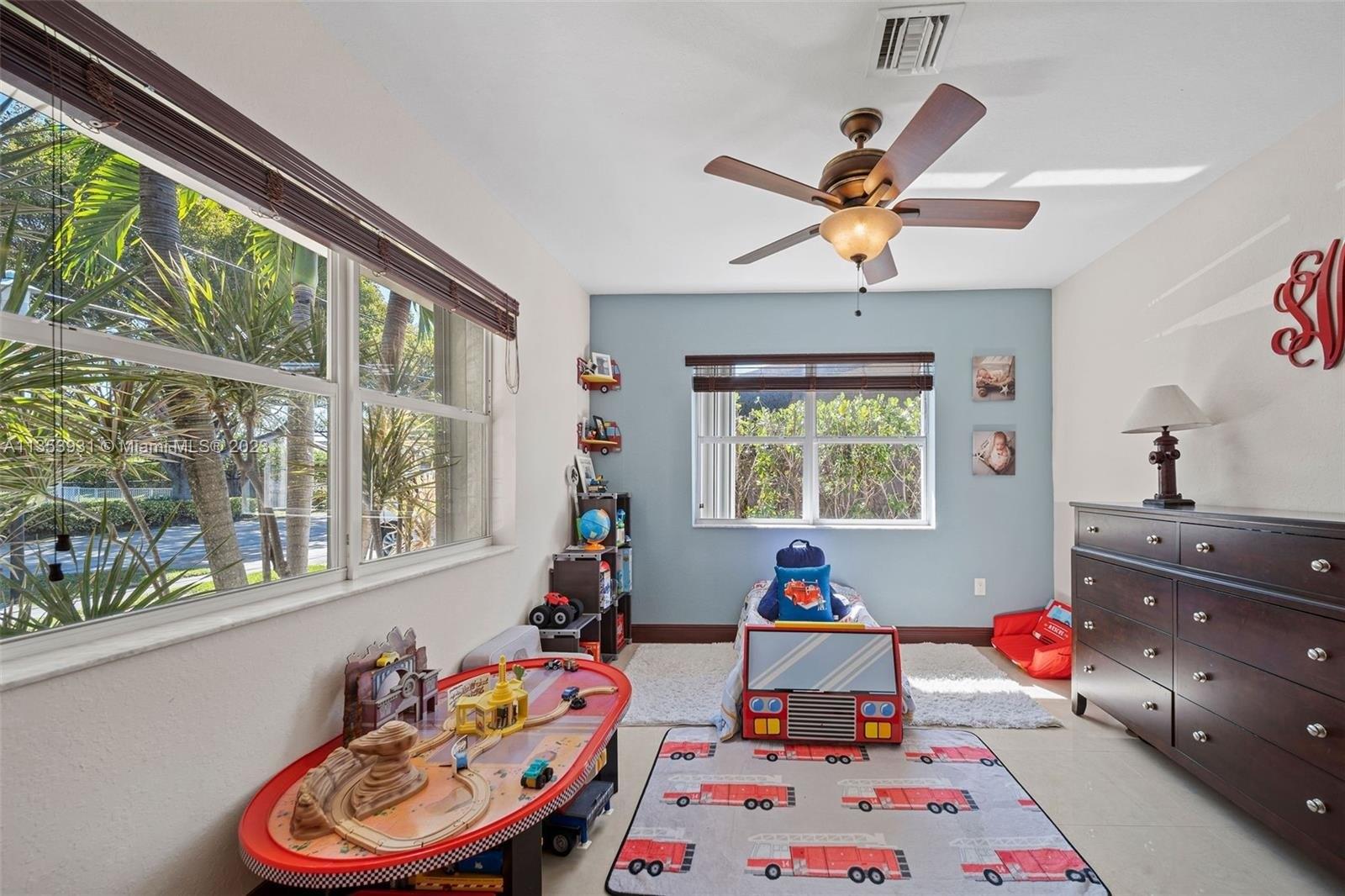 N Bayshore Dr, North Miami, FL 33181