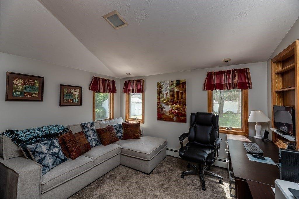 Rathbun Willard Dr, Attleboro, MA 02703