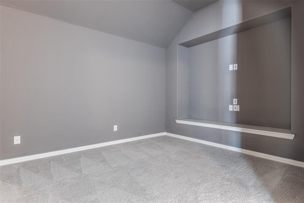 Winterbloom Way, Fort Worth, TX 76123