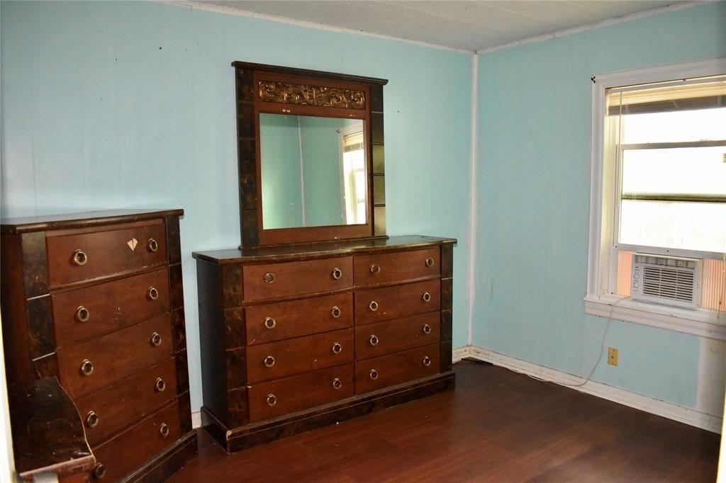 W Victoria St, Brady, TX 76825
