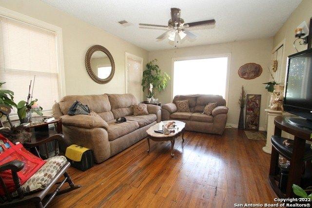 Nw 19th St, San Antonio, TX 78207