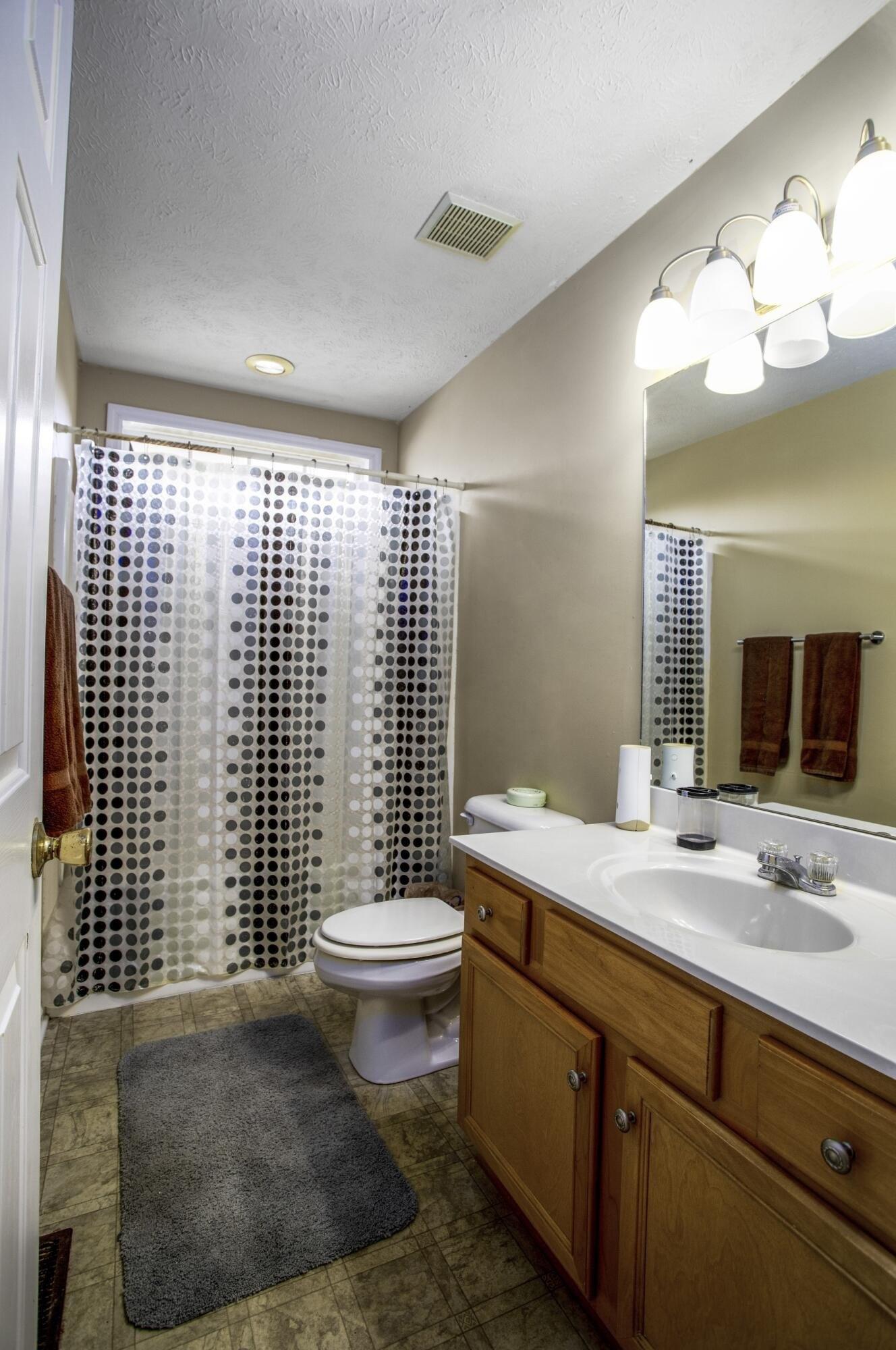 Long Branch Ln, Lexington, KY 40511