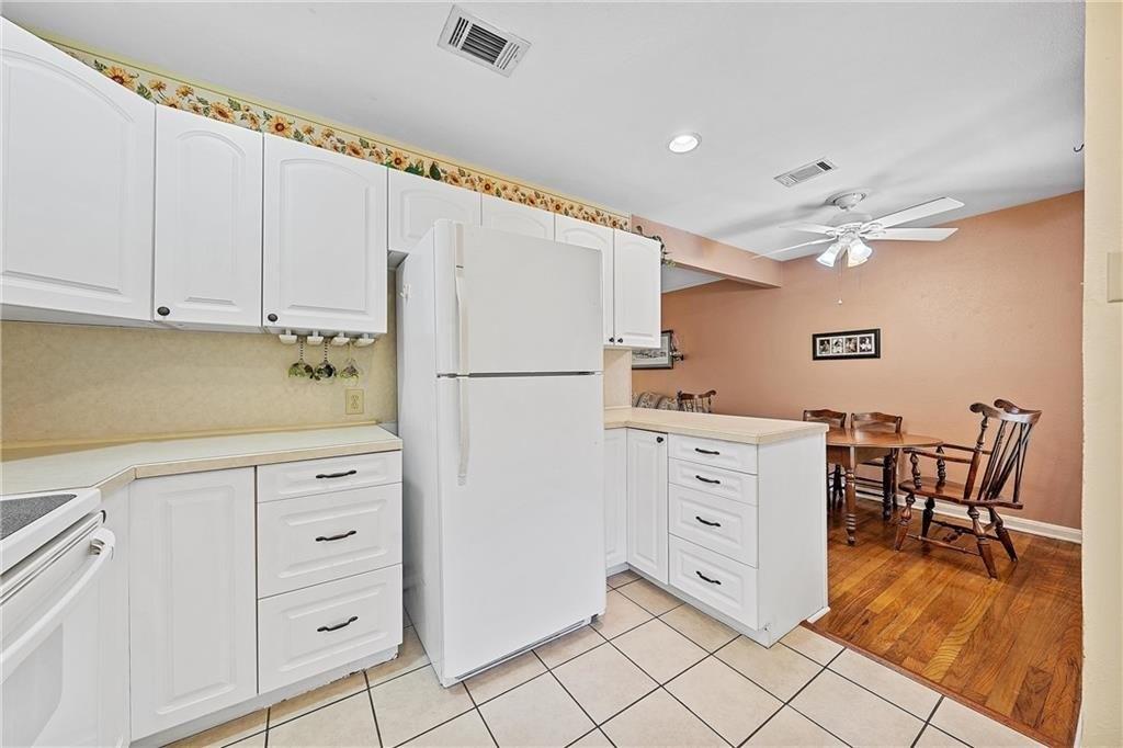 Maple Ave, Waco, TX 76707