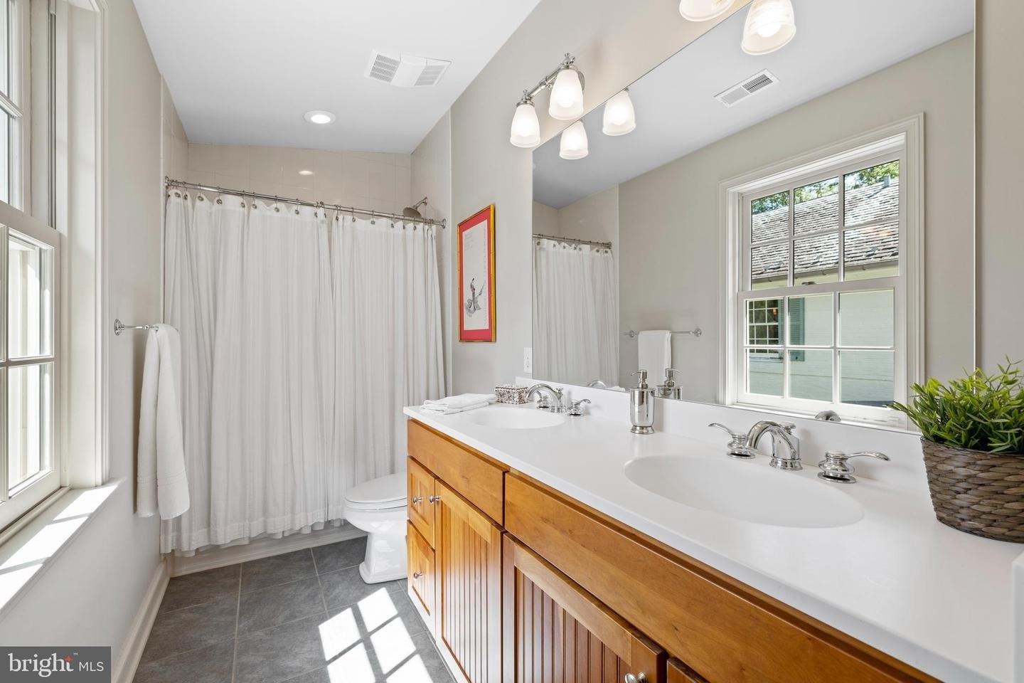 Falls Rd, Lutherville Timonium, MD 21093