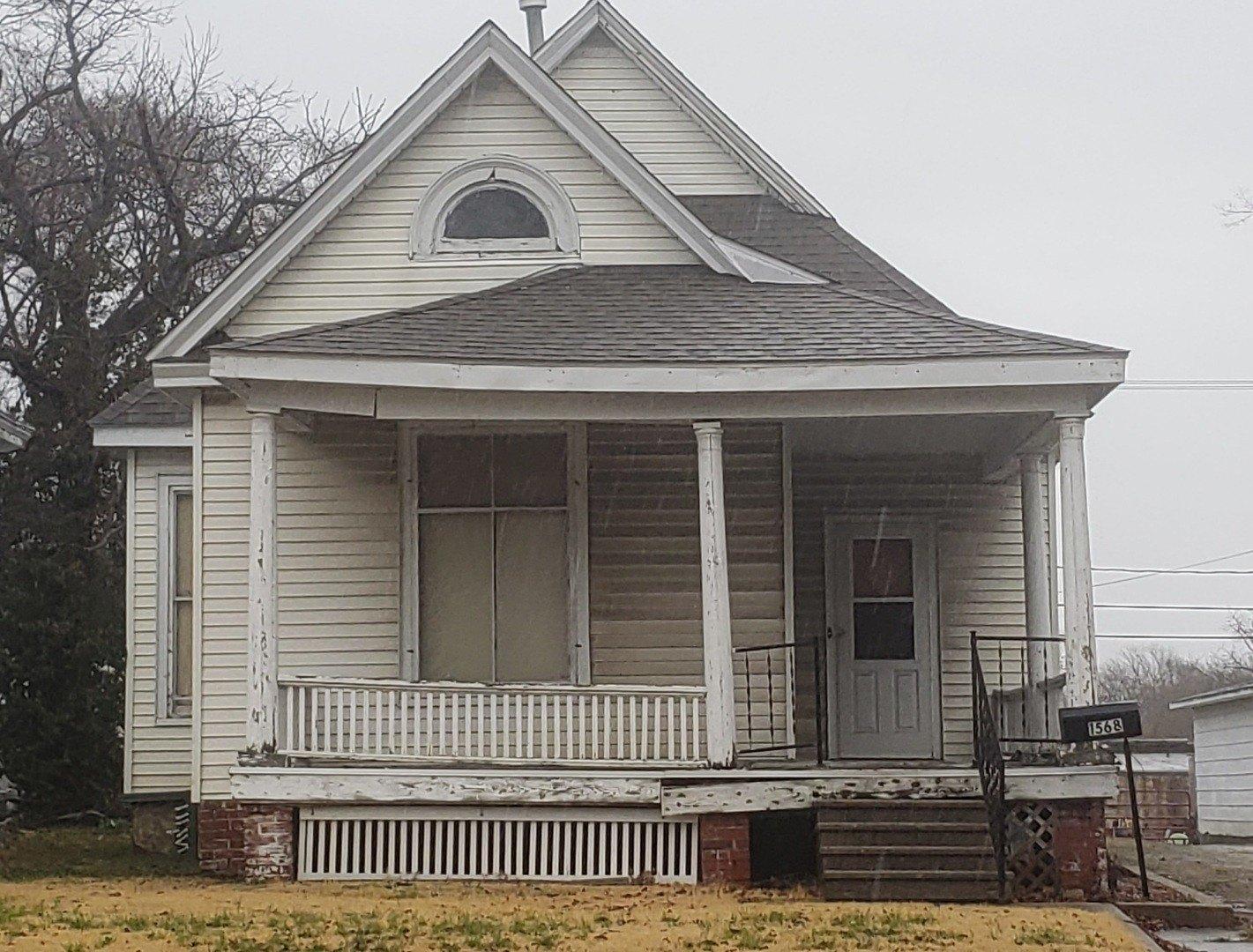 N Main St, Decatur, IL 62526