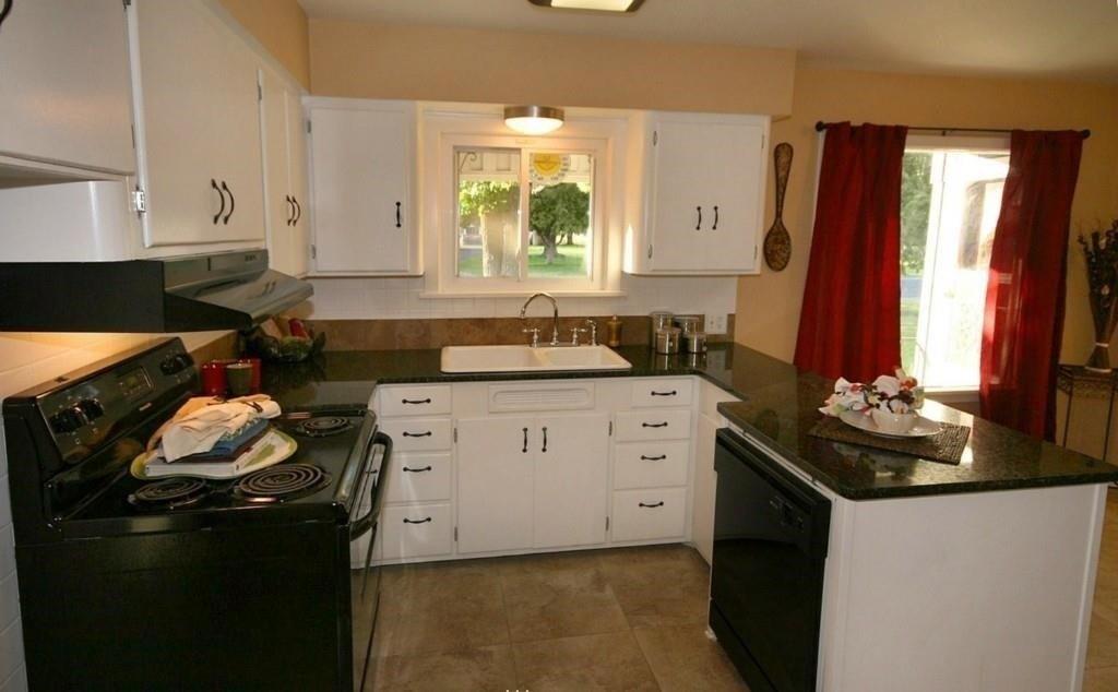 E Cowley Ave, Spokane Valley, WA 99016