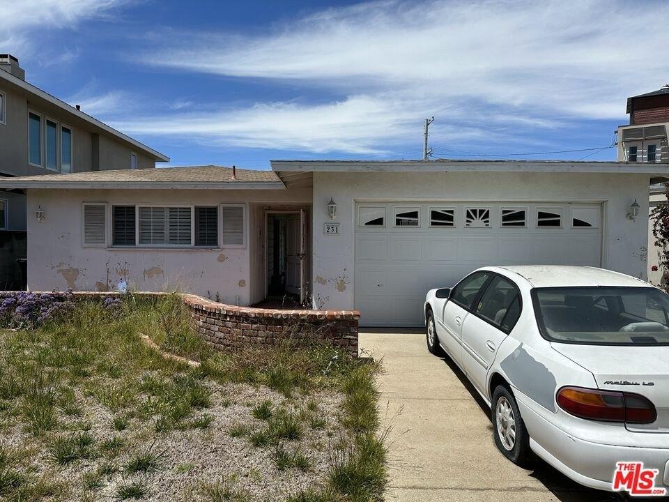 Sunridge St, Playa Del Rey, CA 90293