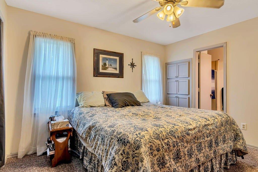 E Hartley St, Ozark, MO 65721