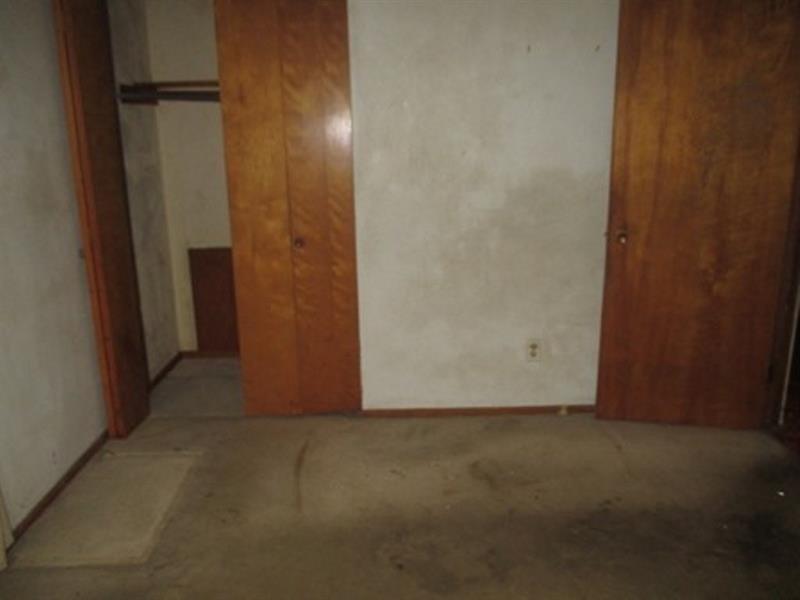 Everton St, Pittsburgh, PA 15206