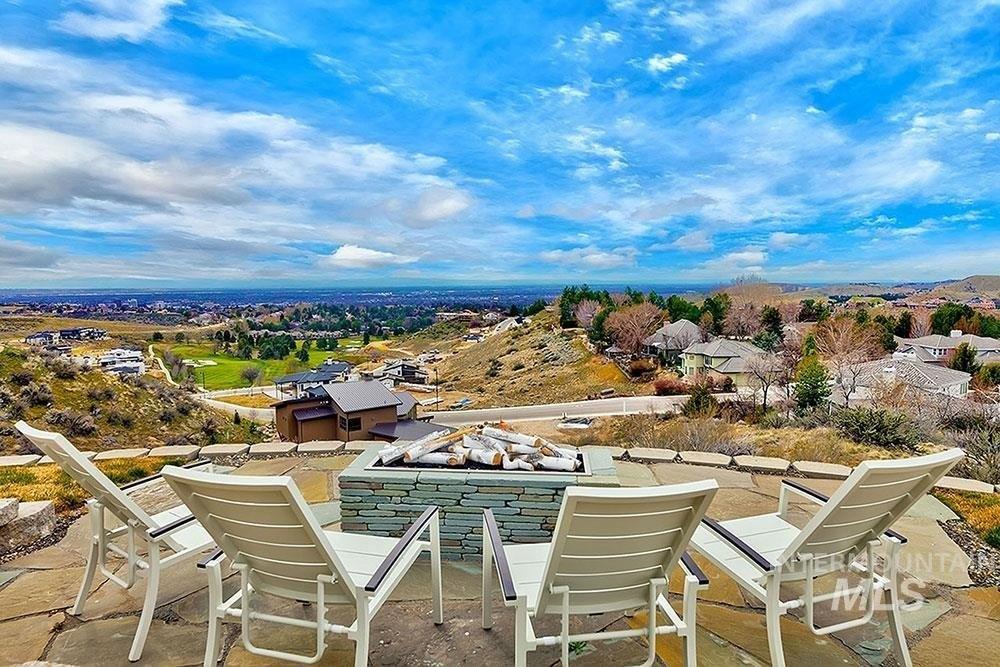 E Nines Point Ln, Boise, ID 83702