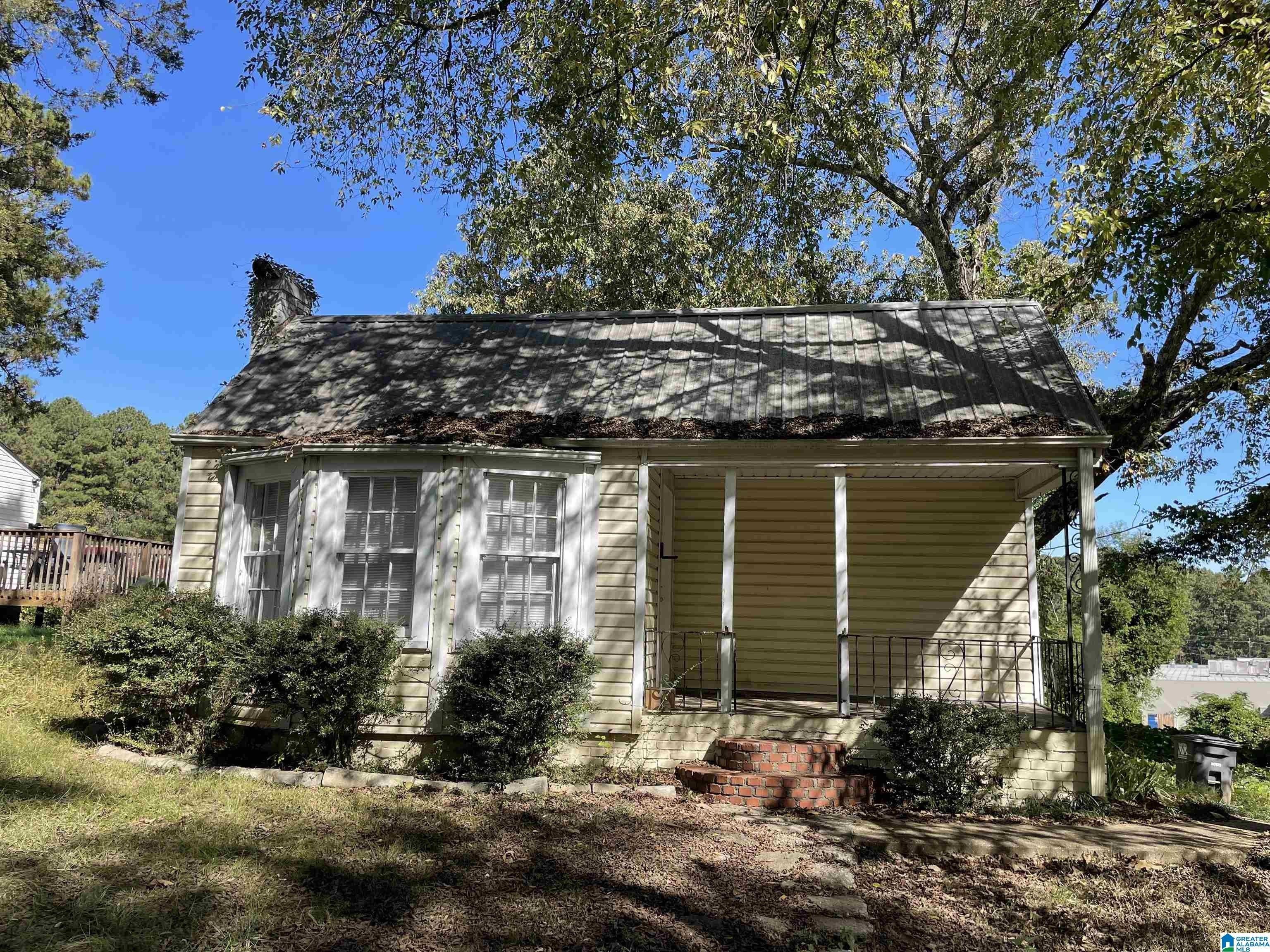 Knight Ave, Bessemer, AL 35023