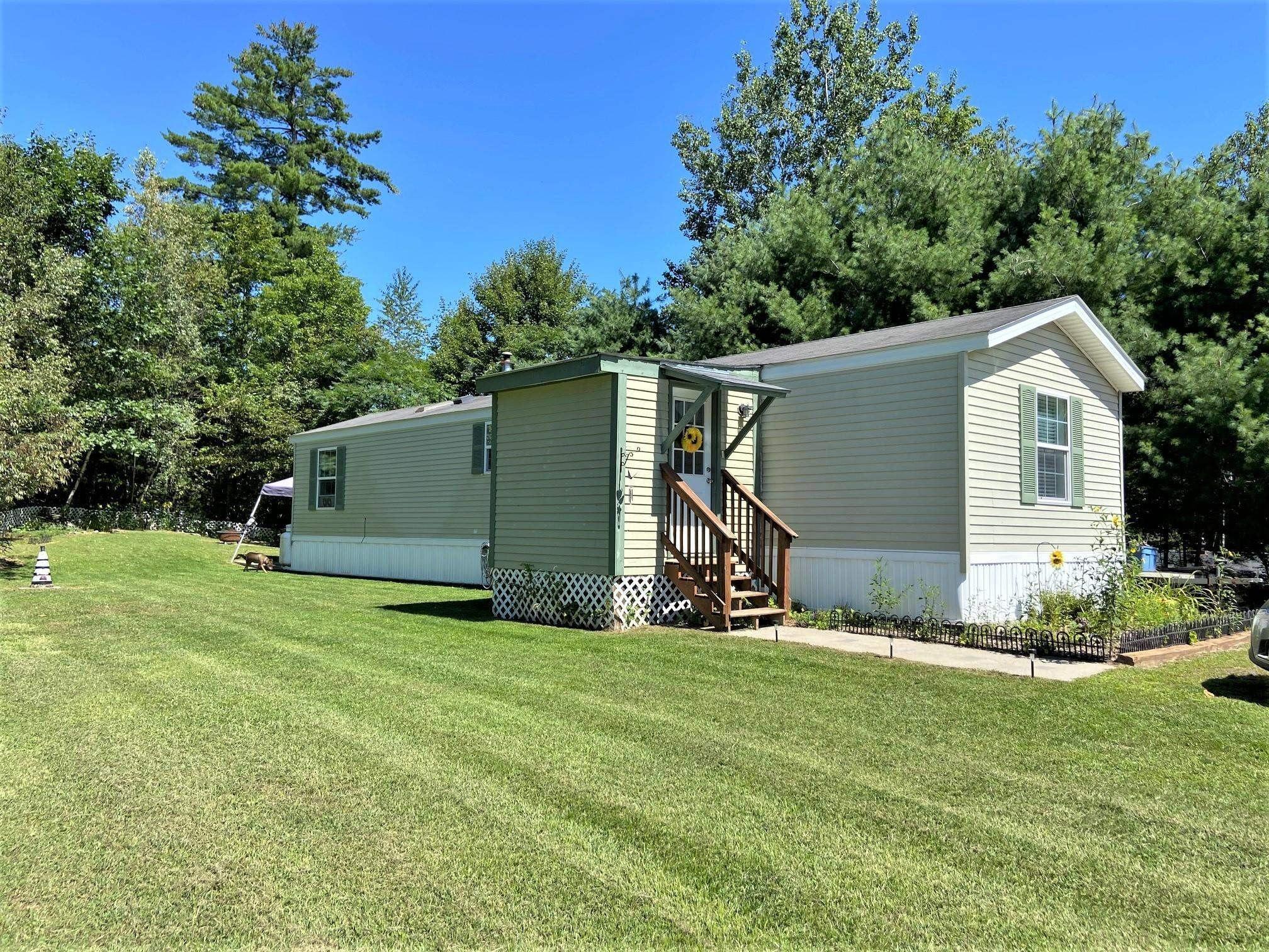 Fairway Ave, Newport, NH 03773