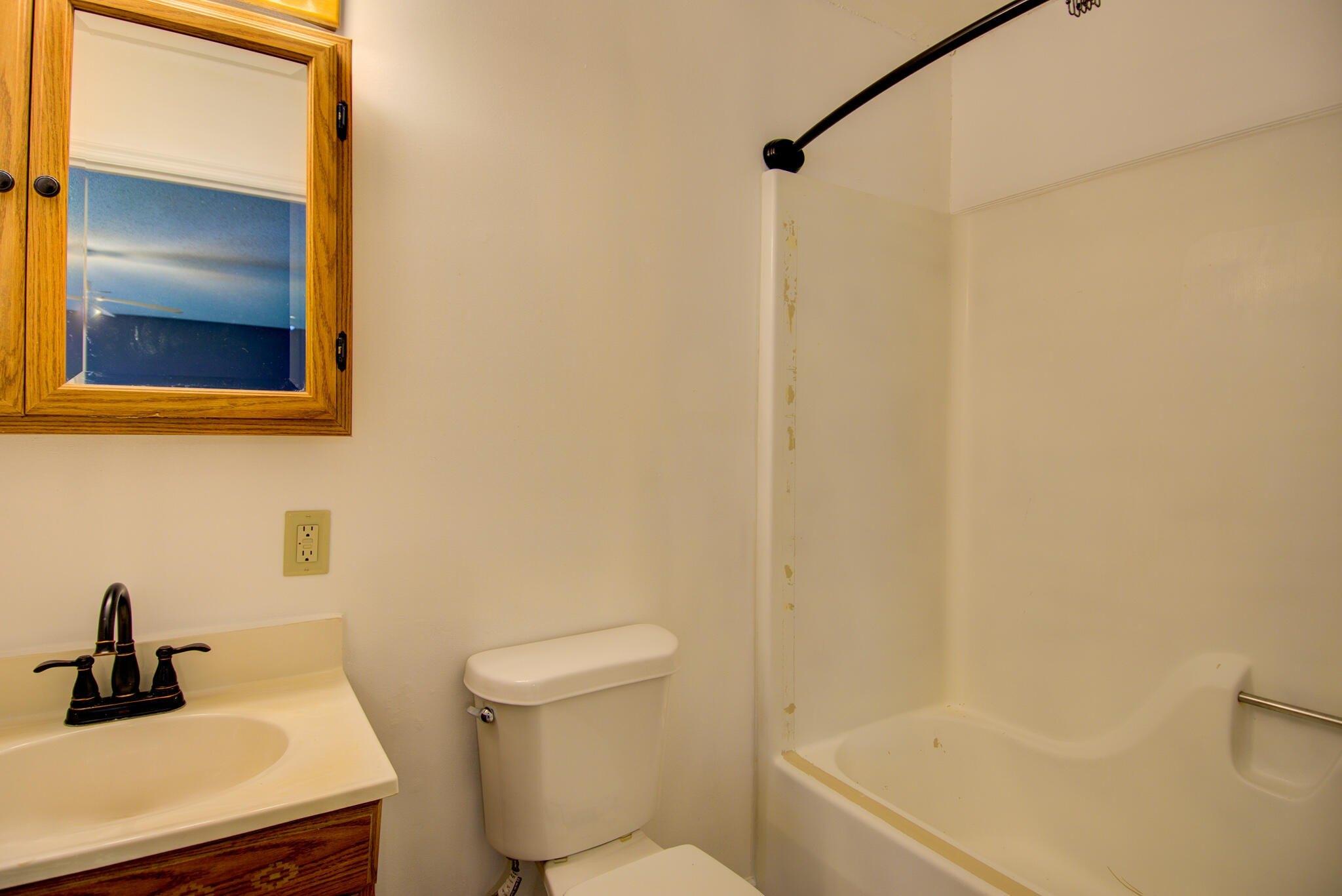 David Cir, Tunnel Hill, GA 30755