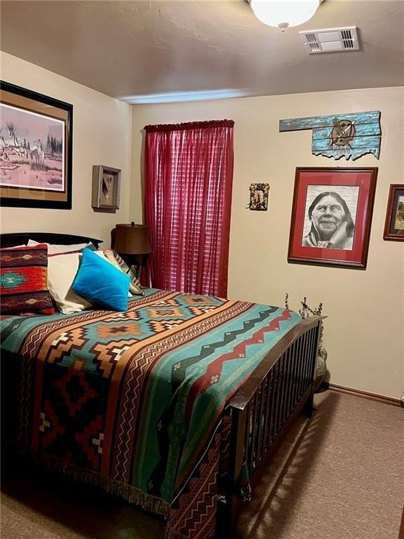 Overland Ct, Shawnee, OK 74804