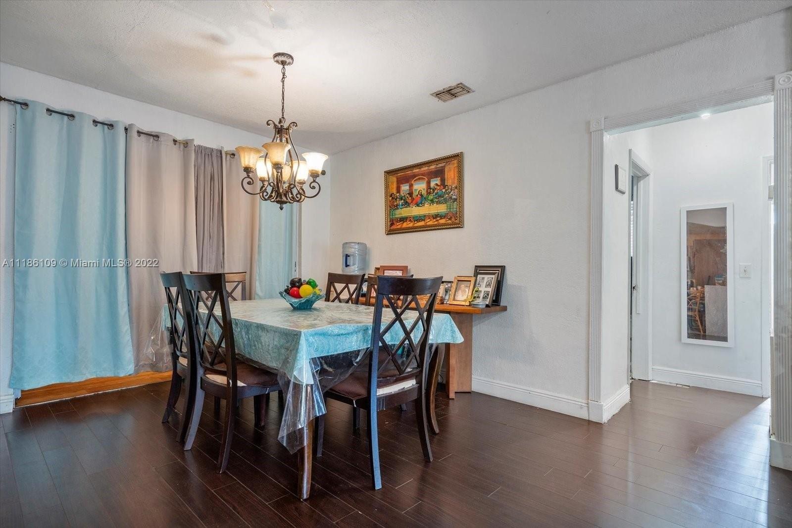 Ne 172nd St, North Miami Beach, FL 33162