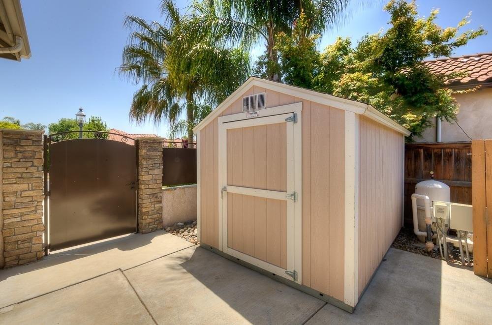 Prescott Ave, Clovis, CA 93619
