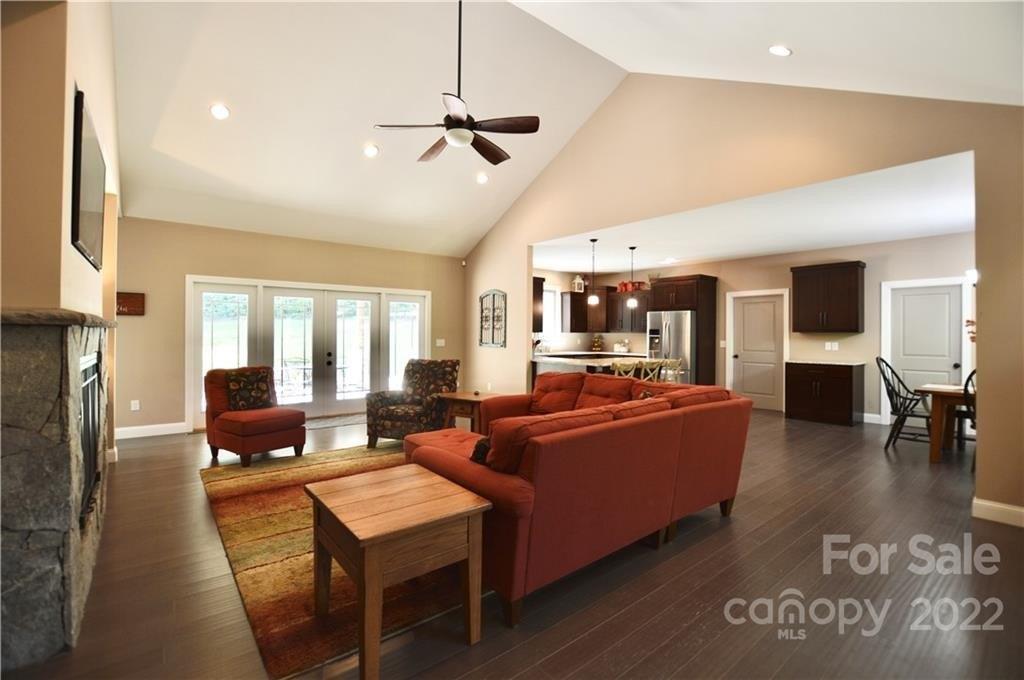 Dogwood Vis, Lenoir, NC 28645