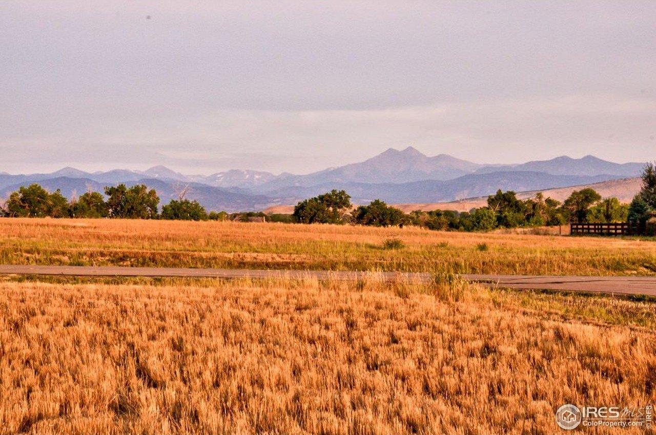 Woodridge Dr, Longmont, CO 80504
