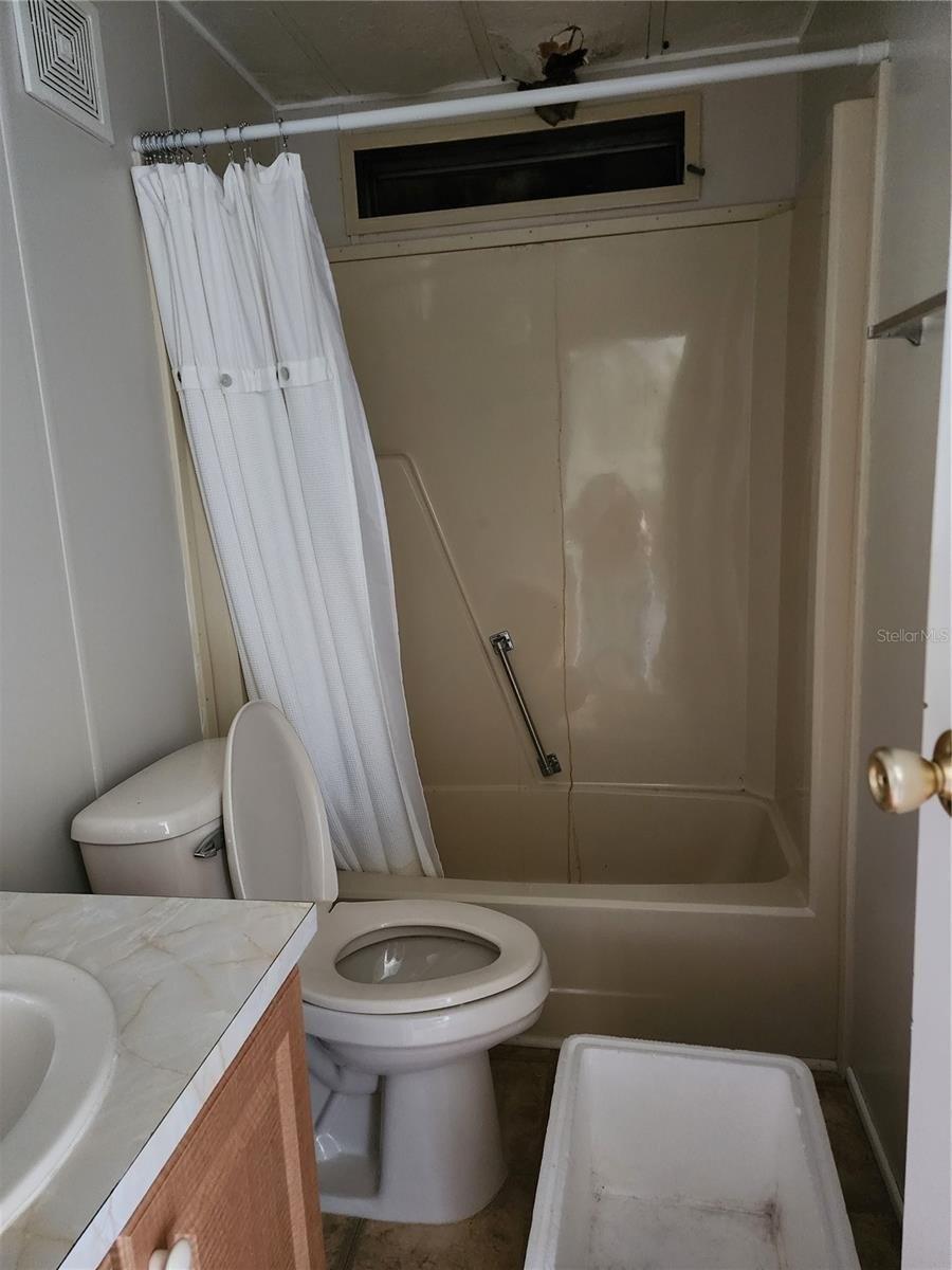 N Easter Island Cir, Englewood, FL 34223