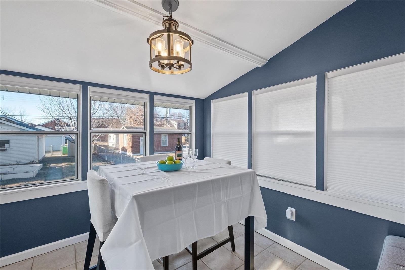 Nagel Ave, Saint Louis, MO 63109