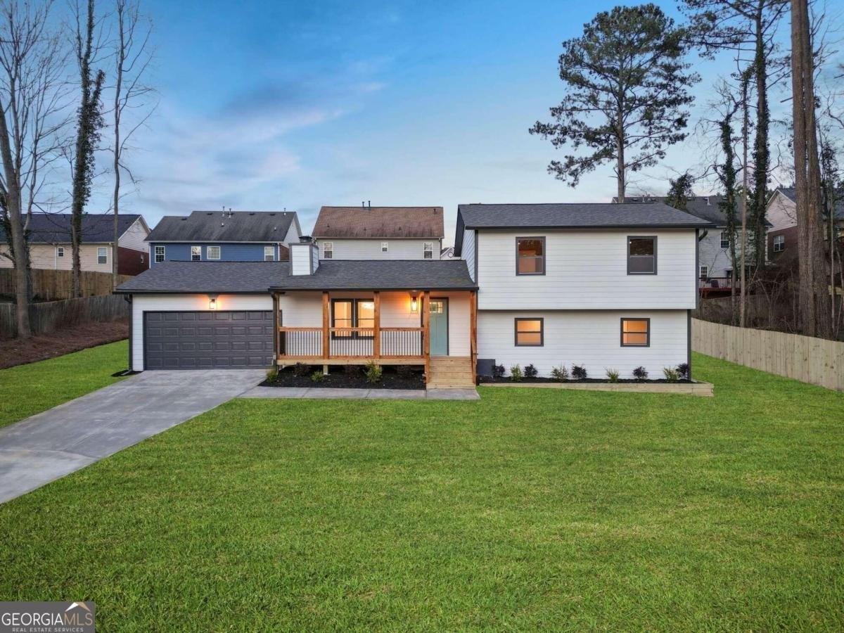 Alcazar Dr Sw, Lilburn, GA 30047