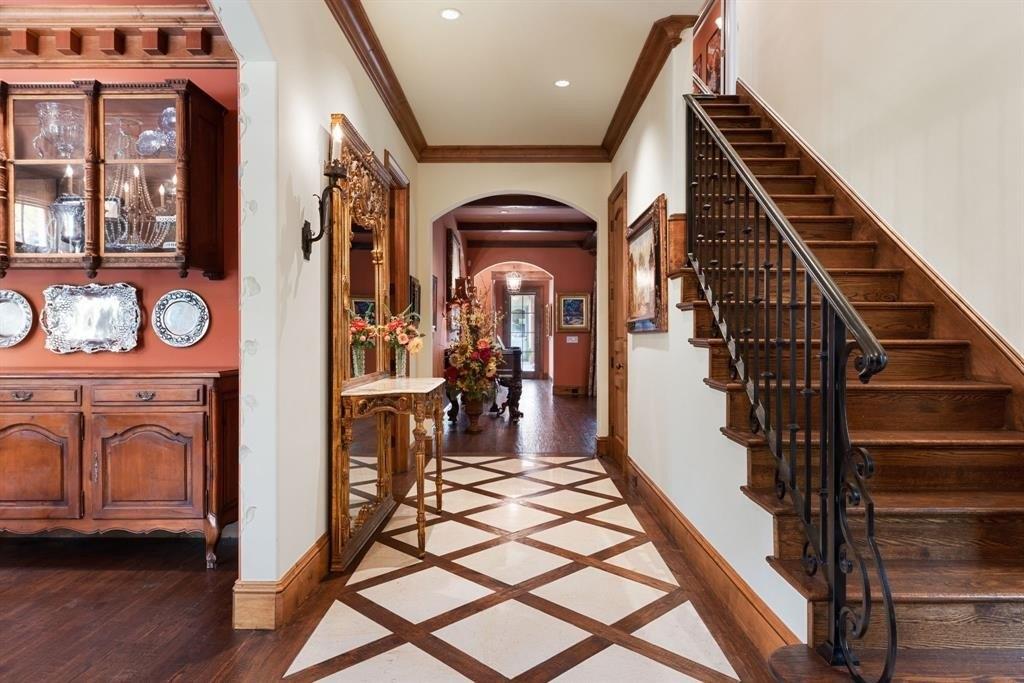 Irving Ave, Dallas, TX 75219