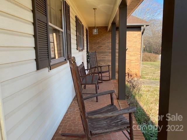 Woods Dr, Statesville, NC 28677