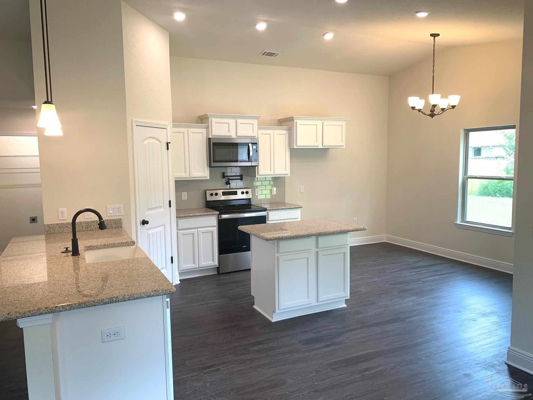 Peach Dr, Milton, FL 32571