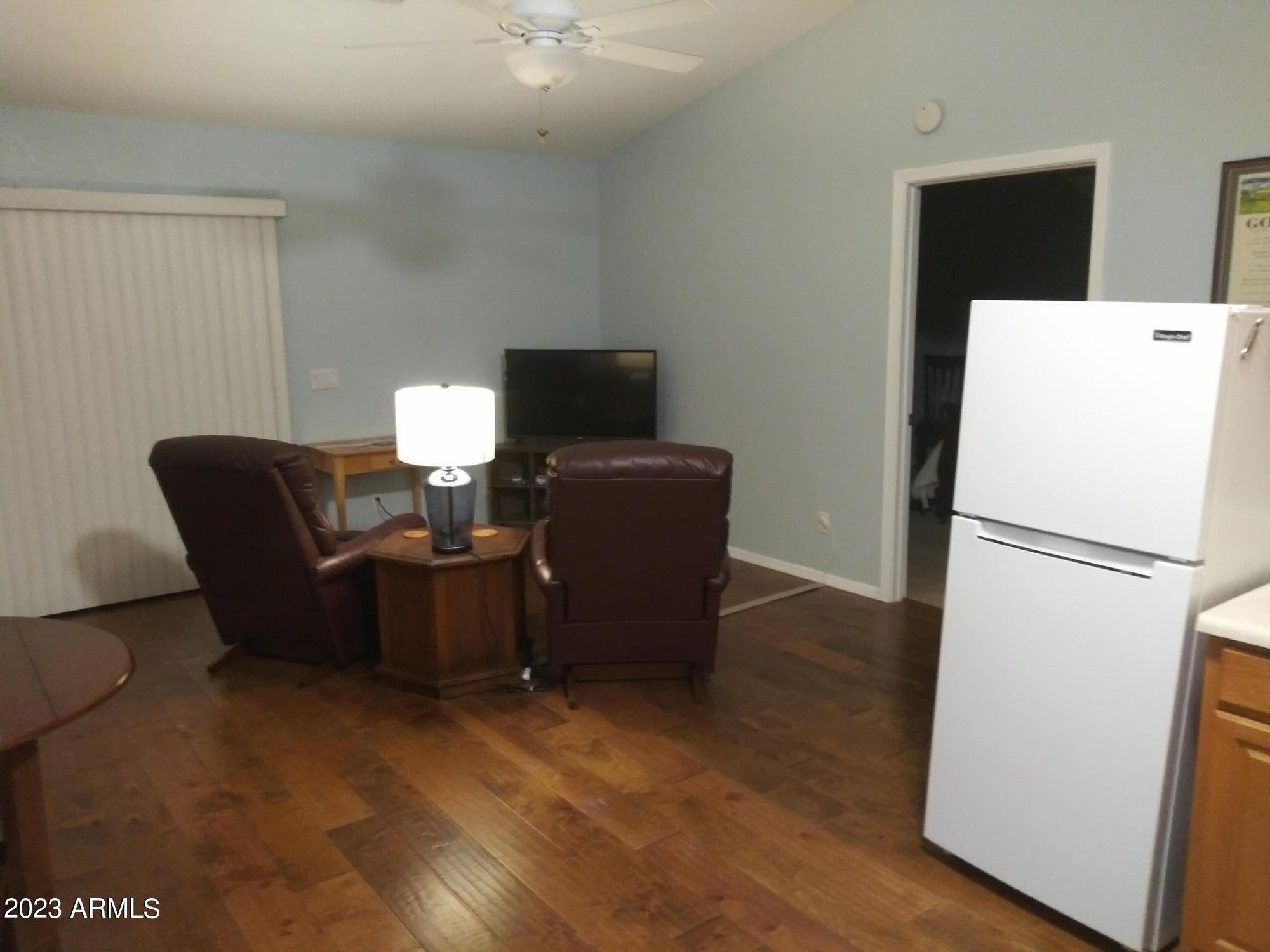 N 86th Dr, Glendale, AZ 85305