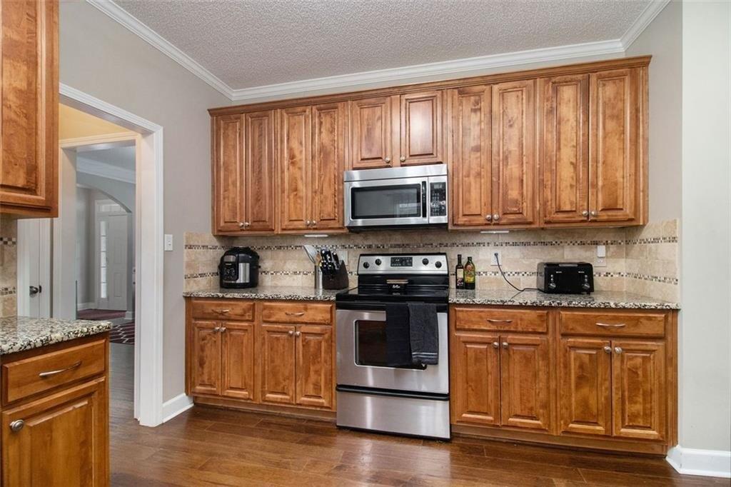 Otter Cir, Fayetteville, GA 30215