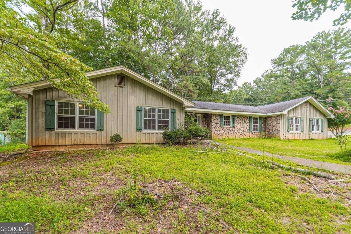 Branchwood Dr, Snellville, GA 30078
