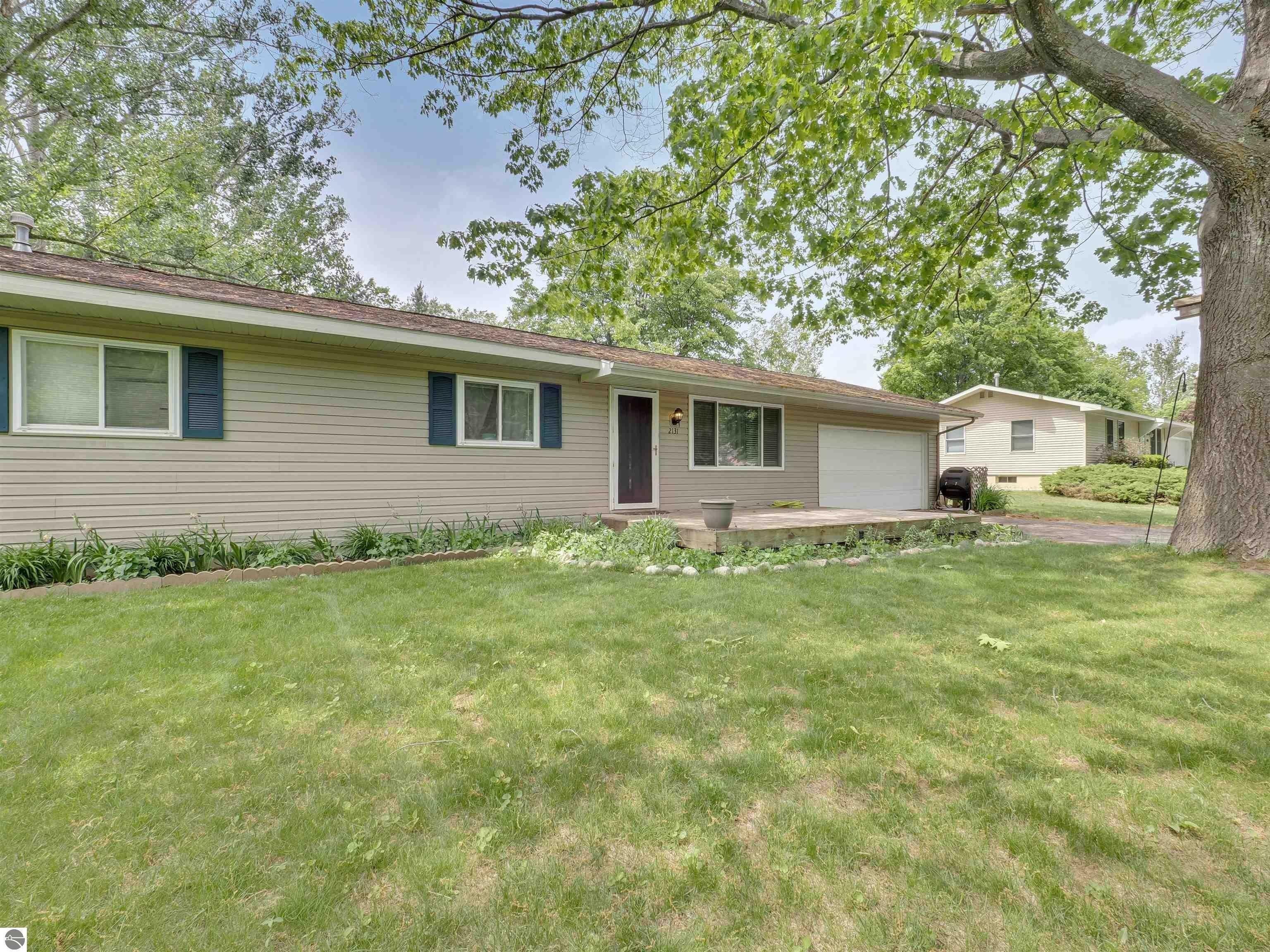 Fielstra Dr, Traverse City, MI 49686