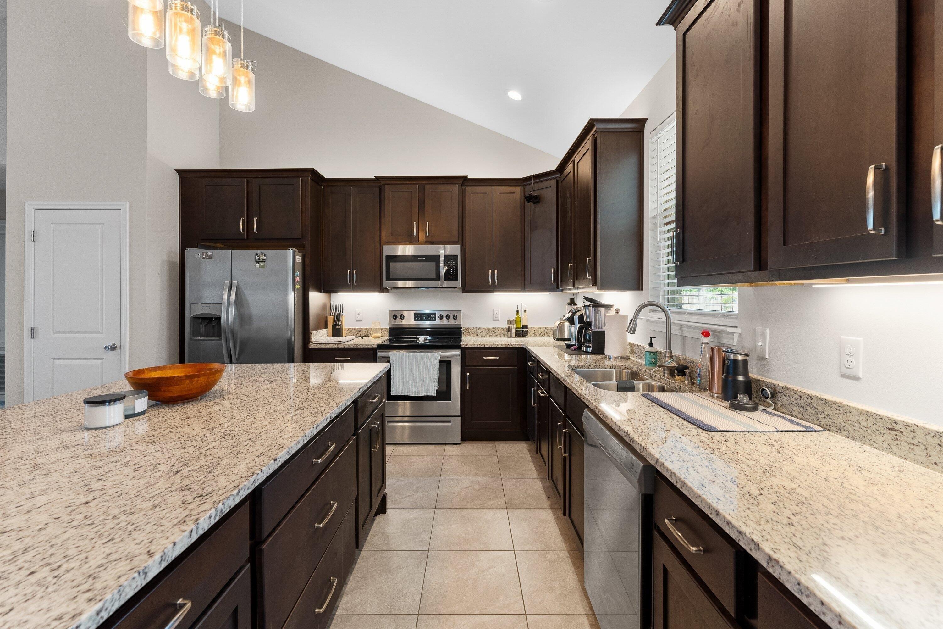 Terrance Ln, Mary Esther, FL 32569