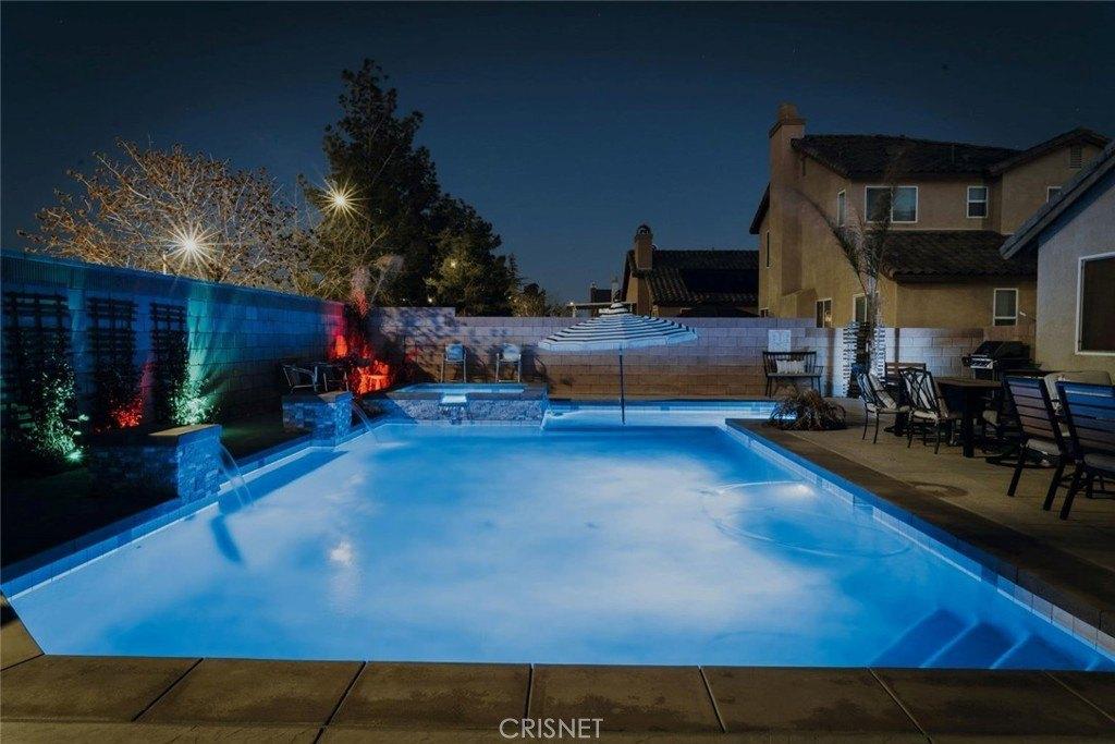 Vahan Ct, Lancaster, CA 93536