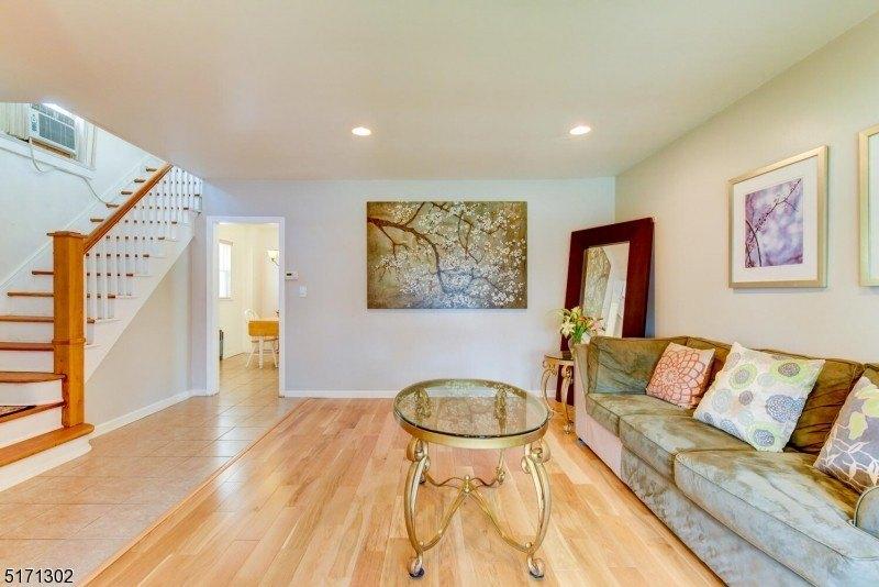 Walnut St, Belleville, NJ 07109