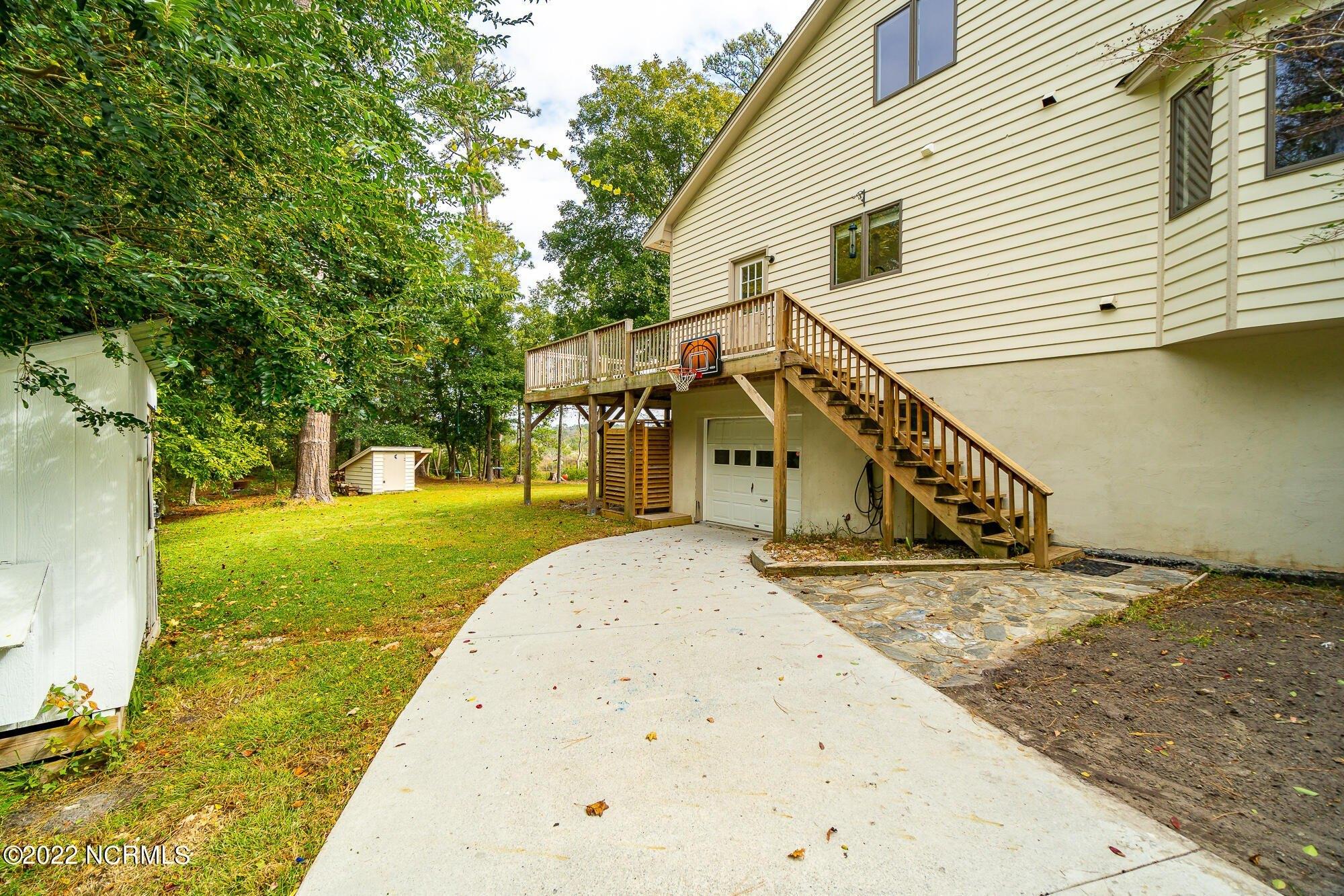 Village Ct, Morehead City, NC 28557