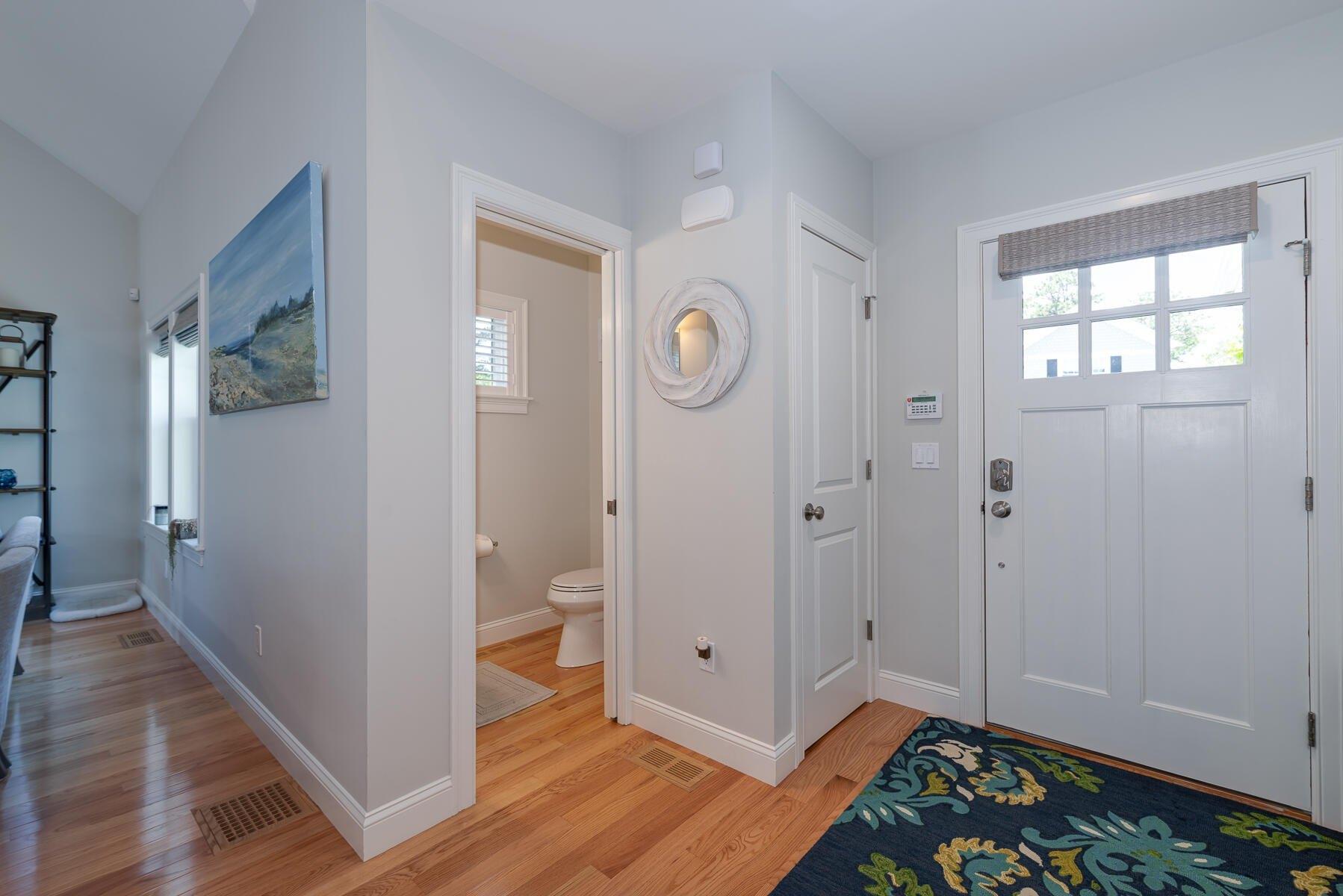 Saltwater Cir, Mashpee, MA 02649