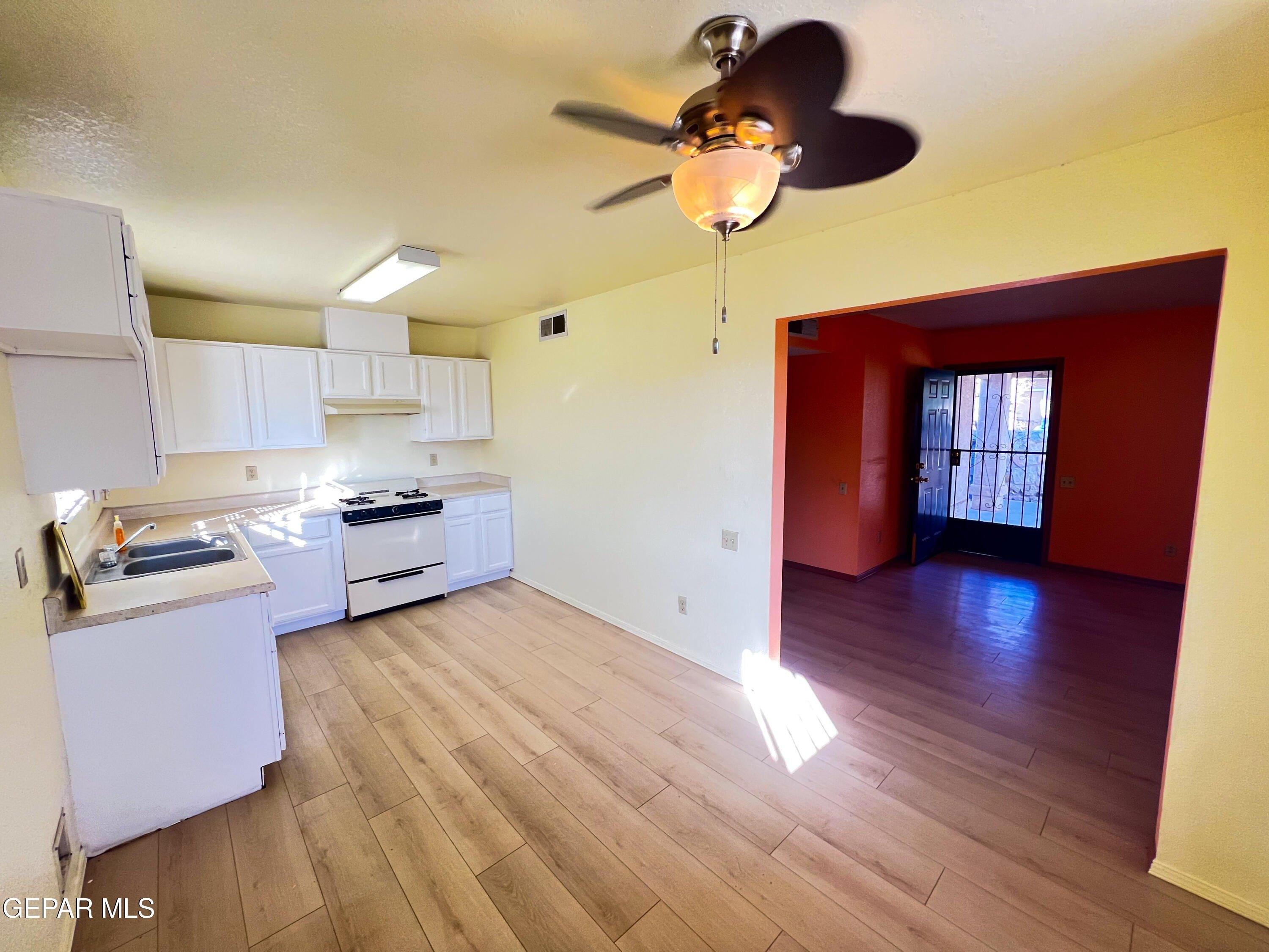 Heid Ave, El Paso, TX 79915