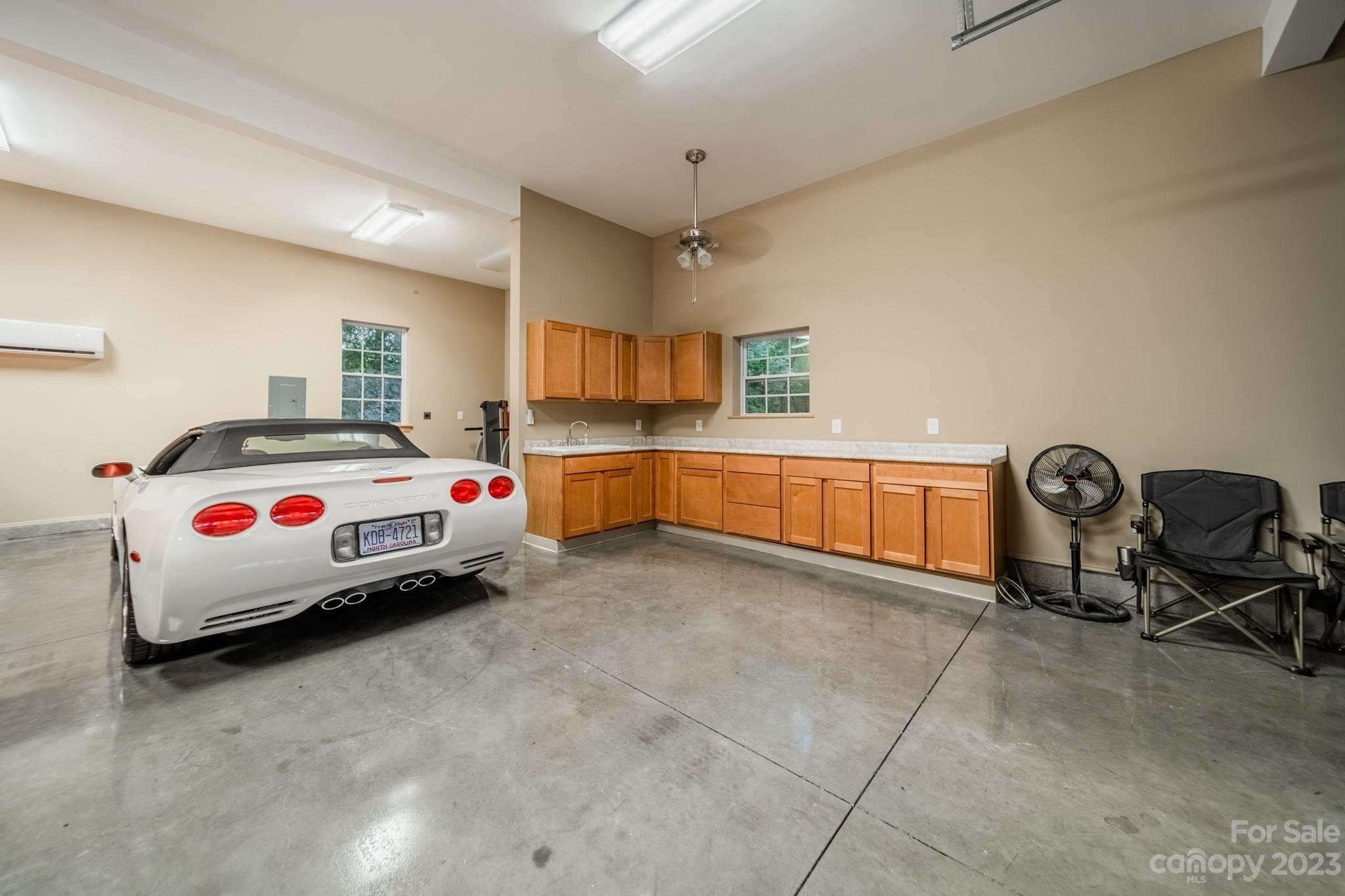 Valencia Ter, Charlotte, NC 28211