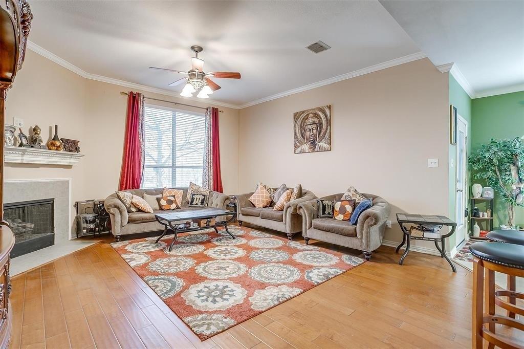 Quiet Waters Dr, Arlington, TX 76016