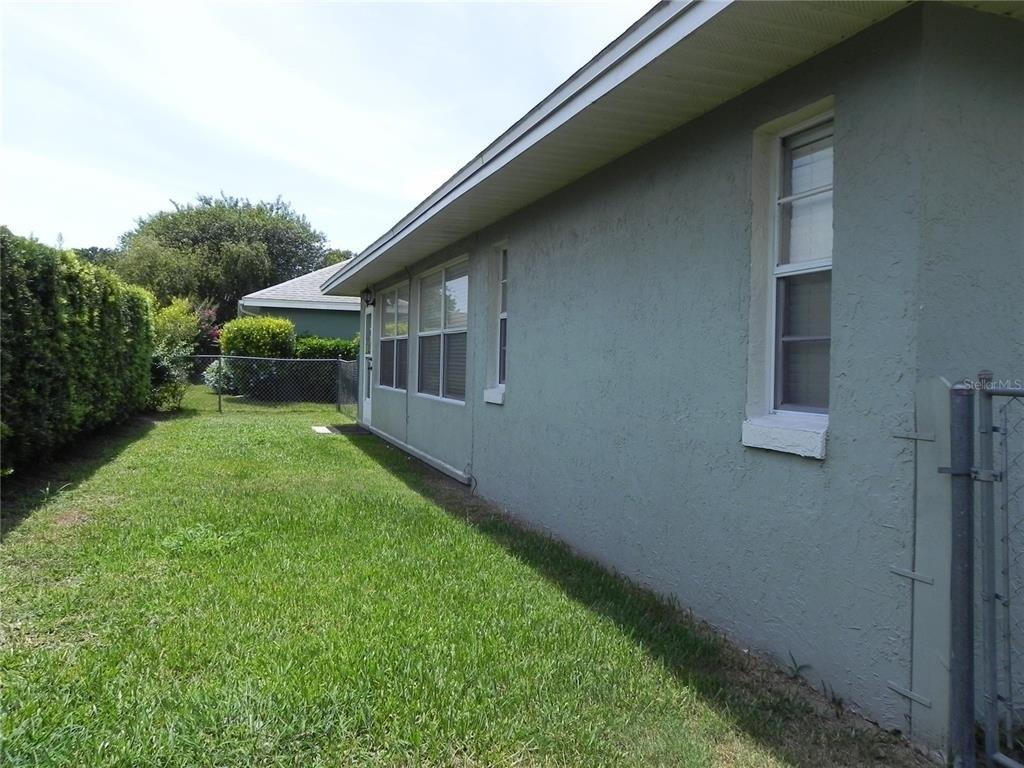 Grand Cayman Cir, Winter Haven, FL 33884