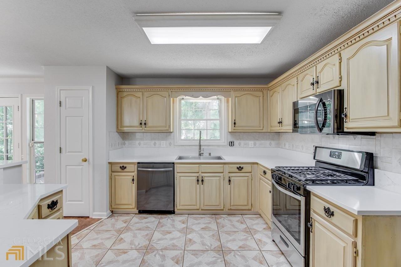 Twin Brook Way, Lawrenceville, GA 30043