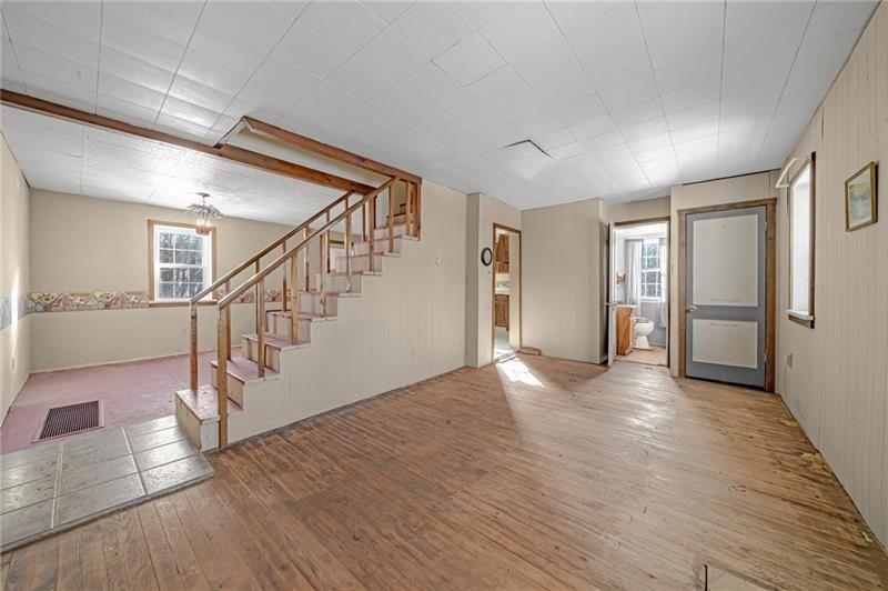 W Bakersville Edie Rd, Somerset, PA 15501