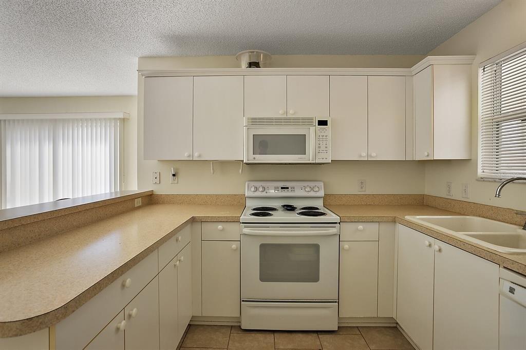 Amelia Ave, The Villages, FL 32162