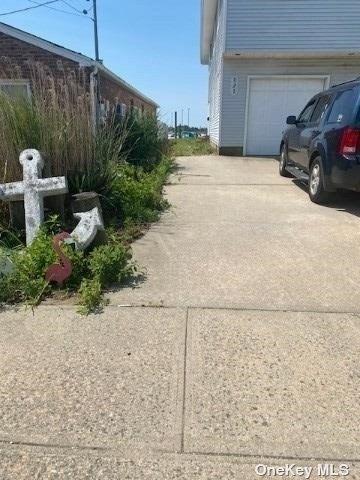 Williamson St, East Rockaway, NY 11518